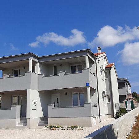 Apartman Jadranka Vir Exteriér fotografie