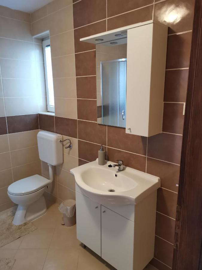 Apartman Jadranka Vir Exteriér fotografie