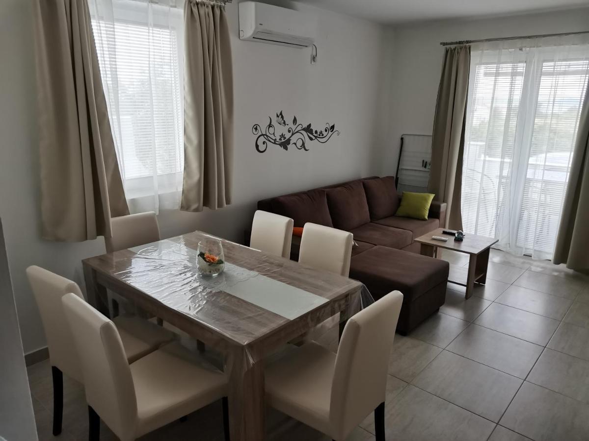 Apartman Jadranka Vir Exteriér fotografie